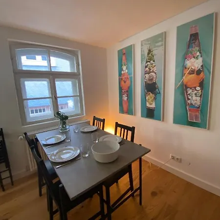 Schloss & Altstadt - Modern & Stylish Fuer 6 Kueche Apartment *